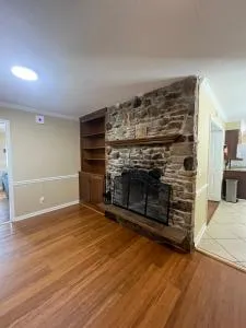 4-bedroom Duplex with AC and WiFi in Dalton GA - 道尔顿
