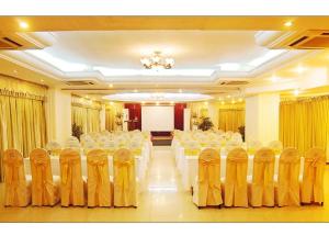 Bamboo Green Central Hotel