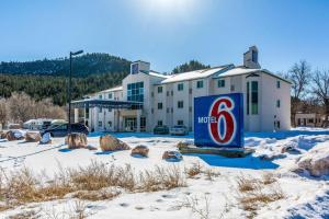Econo Lodge Hot Springs South