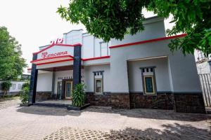 Super OYO 2436 Hotel Kencana