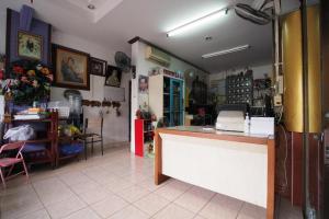 OYO 1004 Naklua Mansion