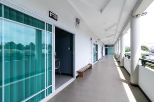 OYO 75305 T Park Pak Chong