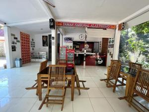 Capital O 92612 Penginapan Dalas Purwo & BeachNearPadang Savana Sadengan