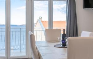 1 Bedroom Cozy Apartment In Senj