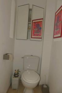 Villas villa Panda, dans village , lotissement calme , proche riviere d-Ain et commerces : photos des chambres