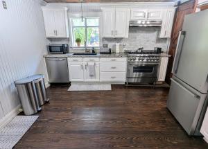 Woodhaven Cottage Downtown McKinney