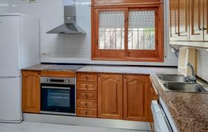 Pet Friendly Home In Roda De Bara