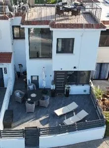 The Summer Haven - Prodhromi