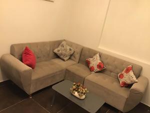 Hernandez suites Suite203