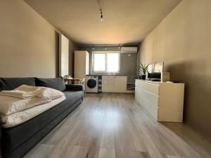 NEO - Trei - Cosy Studio