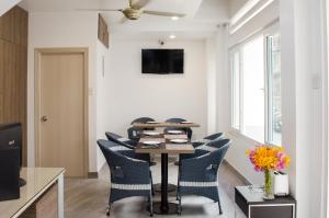 Restaurant, LeBlanc Hotel Saigon in Ho Chi Minh City