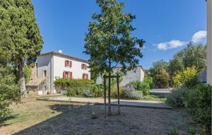Maisons de vacances Lovely Home In Laurens : photos des chambres