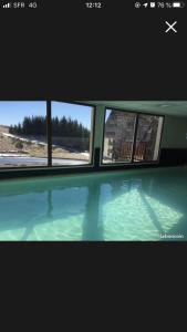 Grand appartement piscine