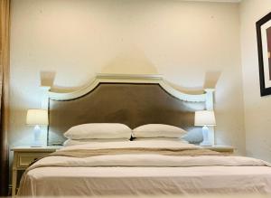 Two bedroom apartment in Sandton 2,5km from Sandton city