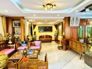 Ngamta Hotel