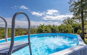 2 Bedroom Cozy Apartment In Kastav