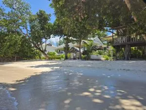 La Digue Luxury Beach & Spa - La Digue