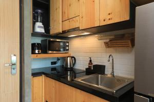 Relife Windy B226 at NaiHarn beach by CapitalPro