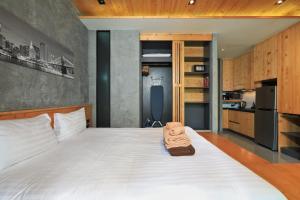 Relife Windy B226 at NaiHarn beach by CapitalPro