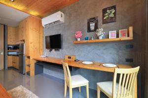 Relife Windy B226 at NaiHarn beach by CapitalPro