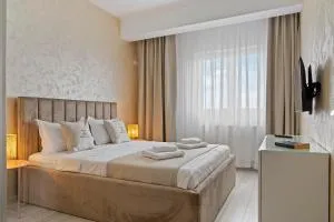 Unique Royal 28 - 1 (Prim) Decembrie