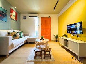 Jenjarom Modern Homestay 4-8PAX By Beestay
