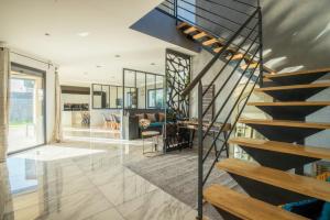 Villas Maison Architecte avec Salle de Cinema : photos des chambres