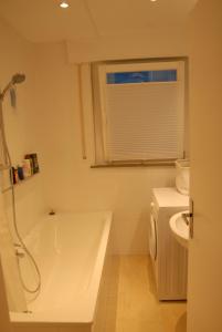 Sonnige 4 Zimmer Ferienwohnung nähe See bis zu 6 Personen