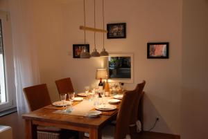 Sonnige 4 Zimmer Ferienwohnung nähe See bis zu 6 Personen