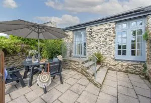 Blackberry Barn - Pelynt