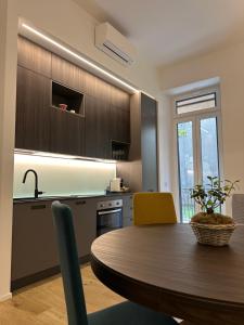 LR Deluxe Apartments - Porta Venezia - Bilocale con Giardino Privato