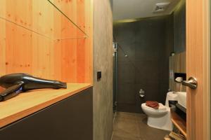 1bdr Apartment near NaiHarn beach by Capital Pro