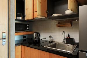 1bdr Apartment near NaiHarn beach by Capital Pro