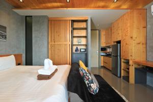 1bdr Apartment near NaiHarn beach by Capital Pro