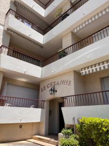 Appartements Vue imprenable, parking prive, lave-linge : photos des chambres