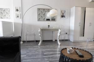 City Center Apartment III by Casa DOro