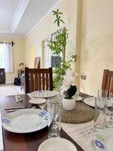 Cajigal Farmhouse - high speed converge internet and AC in 2 bedrooms