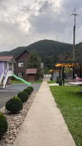 Гостинний двір" Живиця" ЧАН - 米日吉里亚