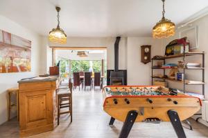 Grande Maison, les pieds dans leau, Vacances Bord de Mer (50m de la plage).