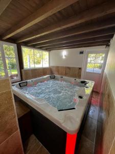 Maisons de vacances Le Domaine du Cerf - Gites, nature et Spa : photos des chambres