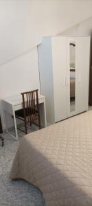 GRANDE ATTICO -con veranda e terrazzo 3 Camere da Letto - Fiumicino Aeroporto e Fiera