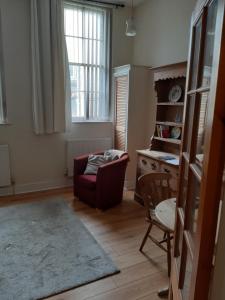 Ground Floor Barmouth Centre Apartment With Garden