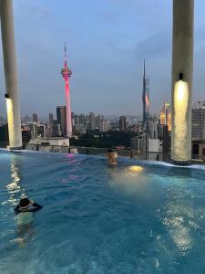 klcc luxury skypool studio