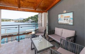 Nice Home In Blace With Kitchen 