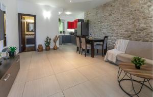 Nice Home In Blace With Kitchen 