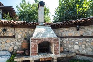 Todeva House Hotel and Tavern