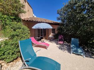 Villages vacances Les Garrigues de la Vallee des Baux : photos des chambres