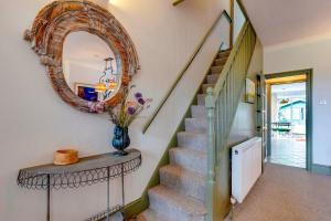 Pass the Keys Charming Victorian Terrace in centre of Cambridge