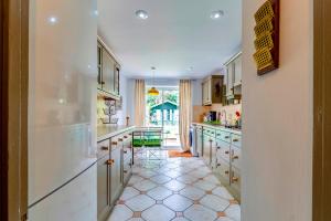 Pass the Keys Charming Victorian Terrace in centre of Cambridge