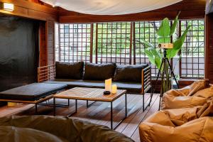 Downtown Wabi-Sabi loft Terrace&Jacuzzi Old Town